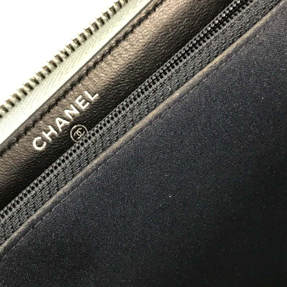 CHANEL Authentic Black Wallet - Picture 15 of 16